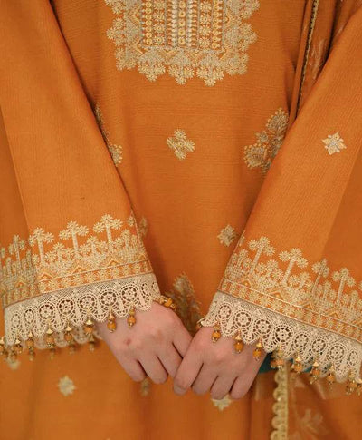 NOOR-e-FISHAN - Four Seasons Pret