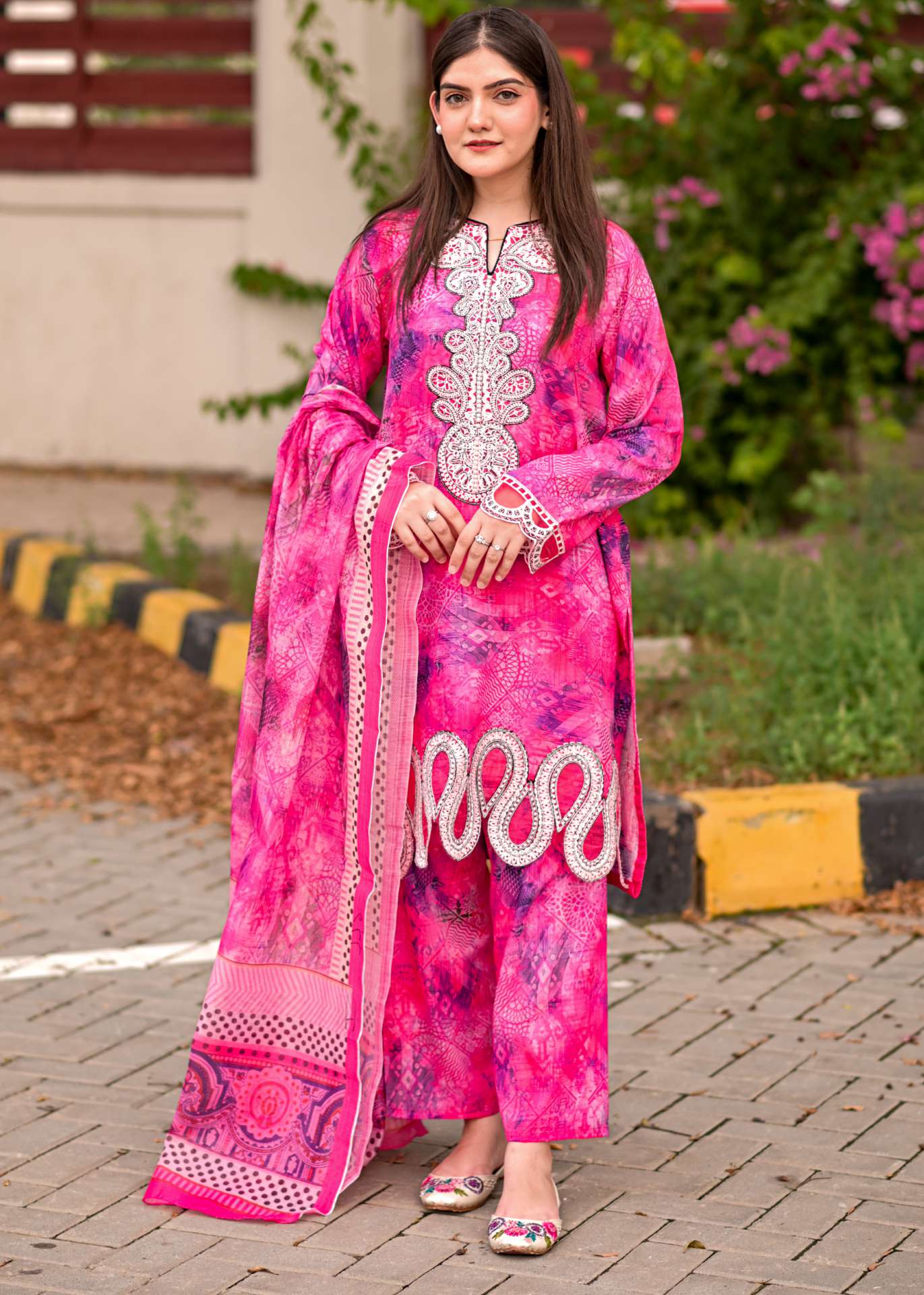 گلابی جھلک (Gulabi Jhalak)