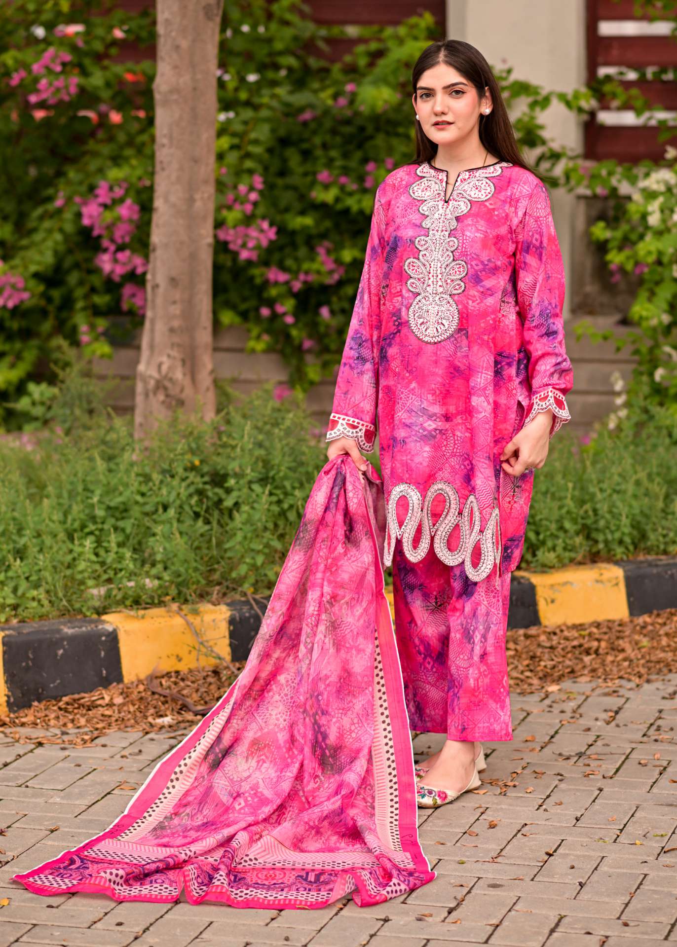 گلابی جھلک (Gulabi Jhalak)